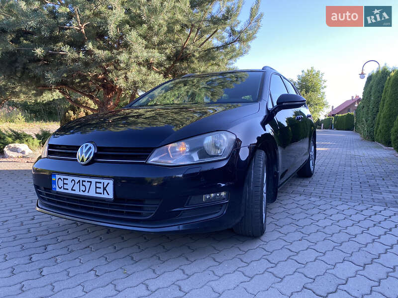 Універсал Volkswagen Golf 2013 в Чернівцях