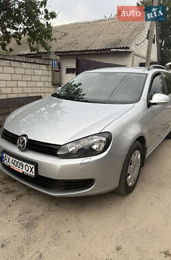 Універсал Volkswagen Golf 2011 в Зміїві