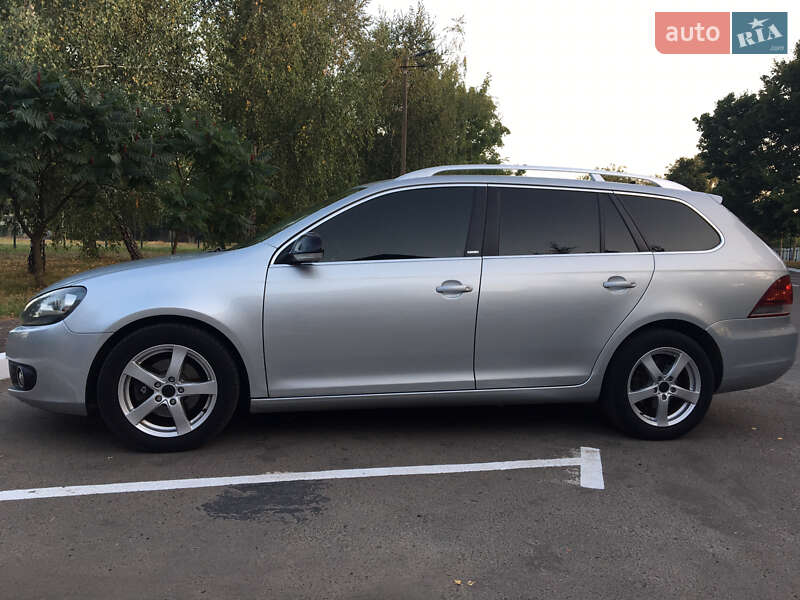 Универсал Volkswagen Golf 2011 в Буковеле