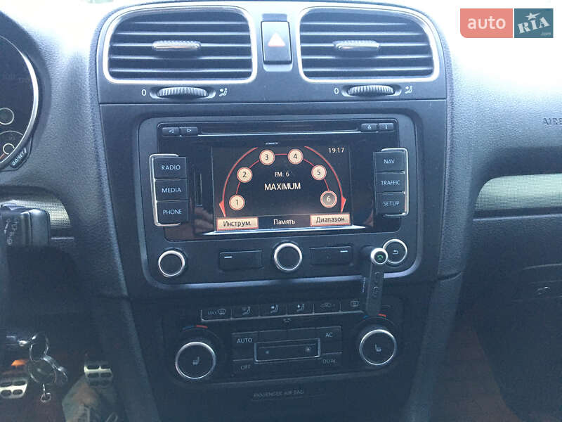 Универсал Volkswagen Golf 2011 в Буковеле