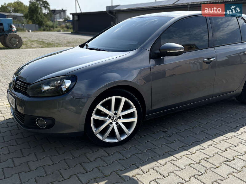 Хетчбек Volkswagen Golf 2008 в Стрию