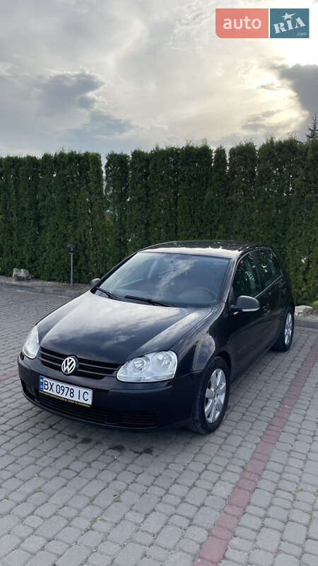 Хетчбек Volkswagen Golf 2006 в Дунаївцях