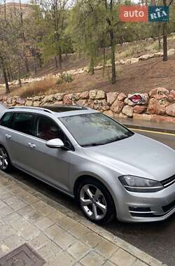 Універсал Volkswagen Golf 2014 в Львові