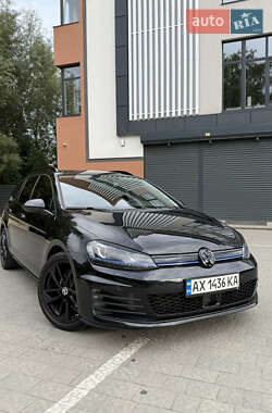Універсал Volkswagen Golf 2015 в Львові