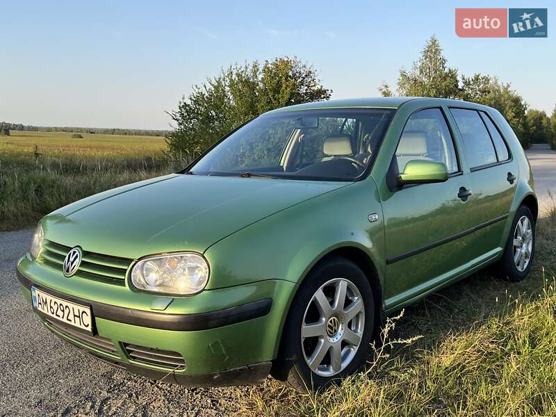 Універсал Volkswagen Golf 1998 в Звягелі
