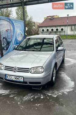 Хетчбек Volkswagen Golf 2004 в Львові