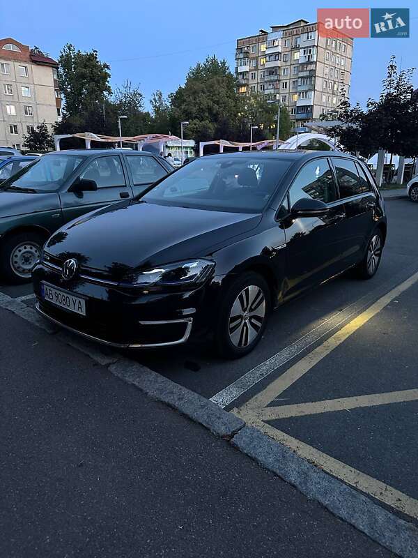Хетчбек Volkswagen Golf 2017 в Вінниці