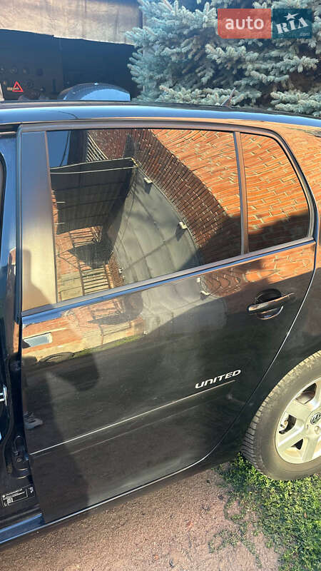 Хетчбек Volkswagen Golf 2008 в Полтаві