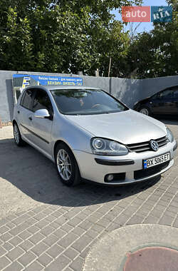 Хетчбек Volkswagen Golf 2004 в Балті