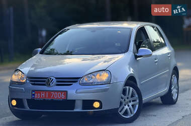 Хэтчбек Volkswagen Golf 2006 в Мене