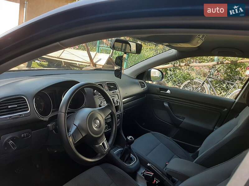 Універсал Volkswagen Golf 2011 в Стрию