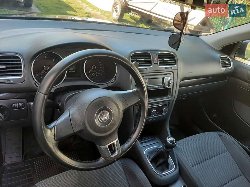 Універсал Volkswagen Golf 2011 в Стрию
