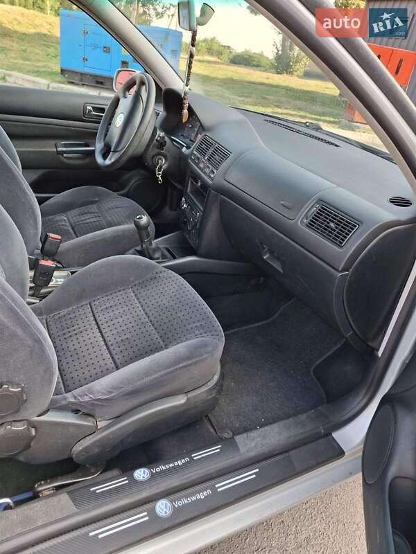 Хетчбек Volkswagen Golf 1999 в Ковелі фото 2 Хетчбек Volkswagen Golf 1999 в Ковелі