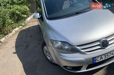 Универсал Volkswagen Golf 2005 в Александровке