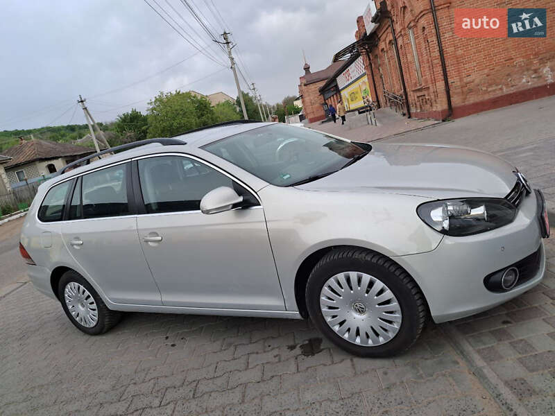 Универсал Volkswagen Golf 2010 в Балте