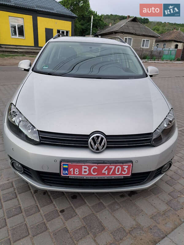 Универсал Volkswagen Golf 2010 в Балте