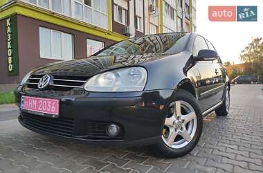 Хетчбек Volkswagen Golf 2005 в Полтаві