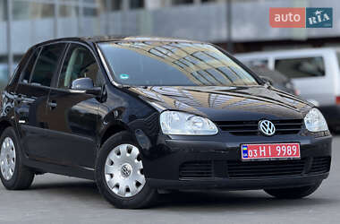 Хетчбек Volkswagen Golf 2008 в Луцьку
