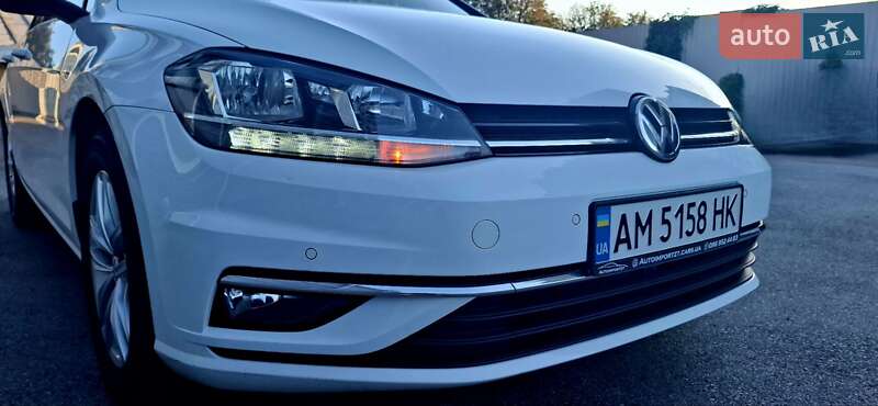 Універсал Volkswagen Golf 2018 в Києві