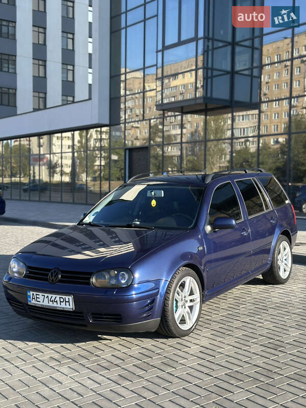 Volkswagen Golf 2001