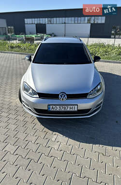 Універсал Volkswagen Golf 2014 в Мукачевому