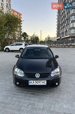 Хэтчбек Volkswagen Golf 2006 в Кропивницком