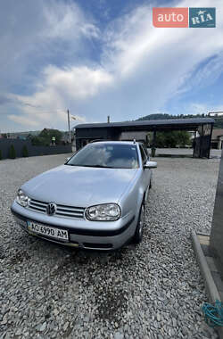 Універсал Volkswagen Golf 2000 в Рахові