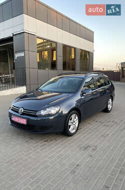 Универсал Volkswagen Golf 2011 в Ровно