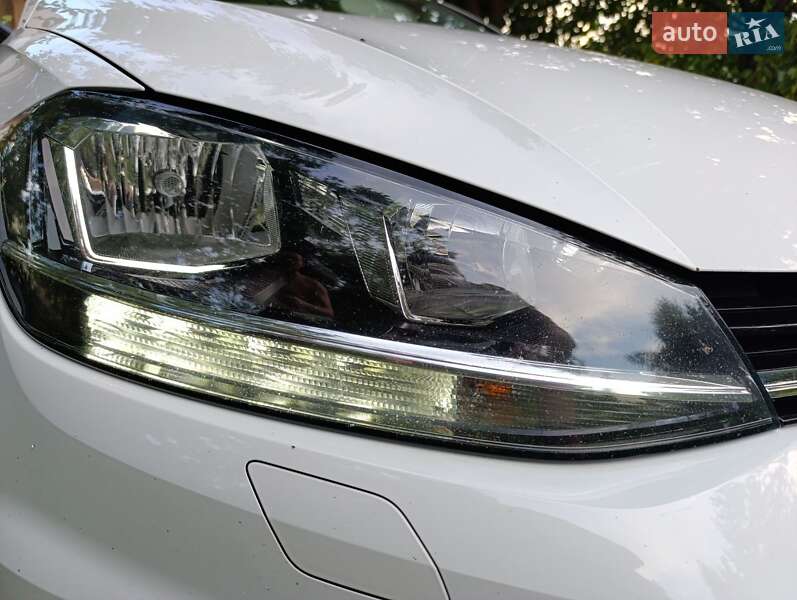 Універсал Volkswagen Golf 2020 в Коломиї