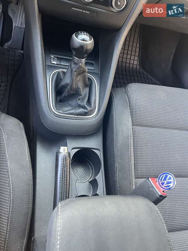 Хетчбек Volkswagen Golf 2014 в Коломиї