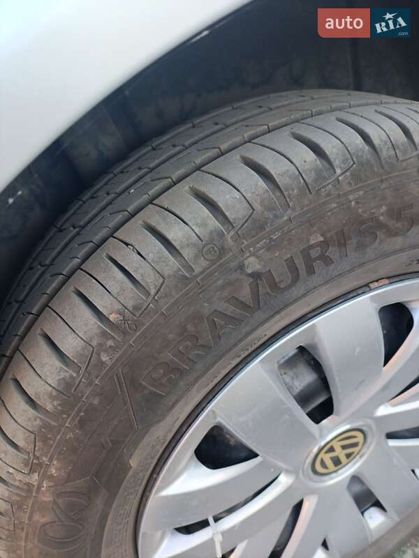 Универсал Volkswagen Golf 2001 в Новомосковске фото 11 Универсал Volkswagen Golf 2001 в Новомосковске