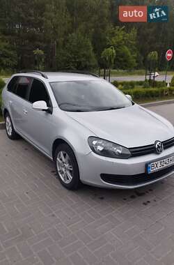Універсал Volkswagen Golf 2011 в Нетішині