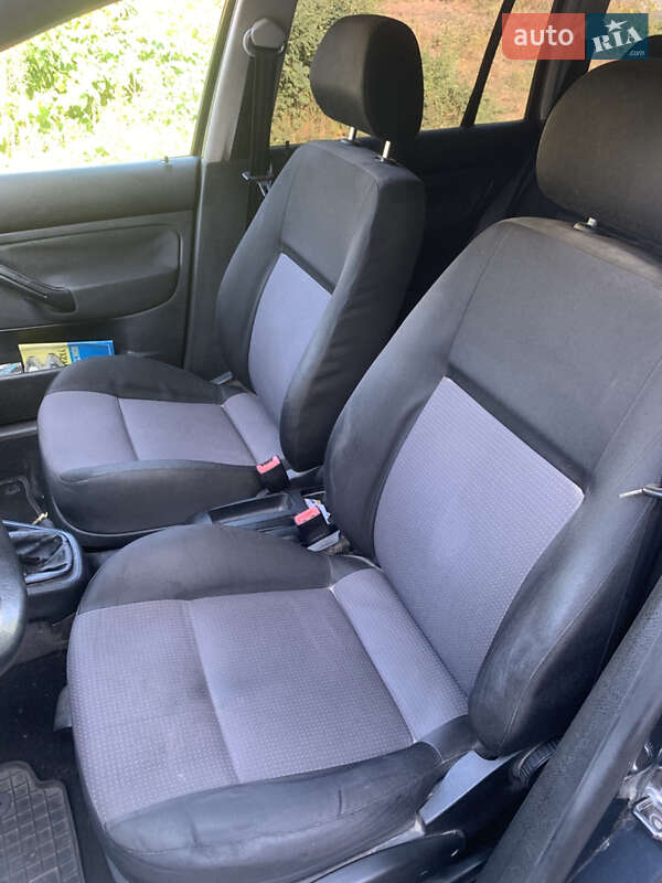 Универсал Volkswagen Golf 2002 в Виннице фото 18 Универсал Volkswagen Golf 2002 в Виннице