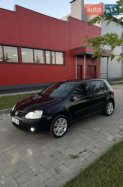 Хэтчбек Volkswagen Golf 2007 в Здолбунове