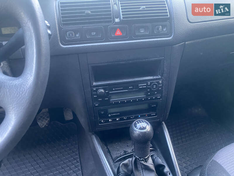 Універсал Volkswagen Golf 2002 в Бучачі