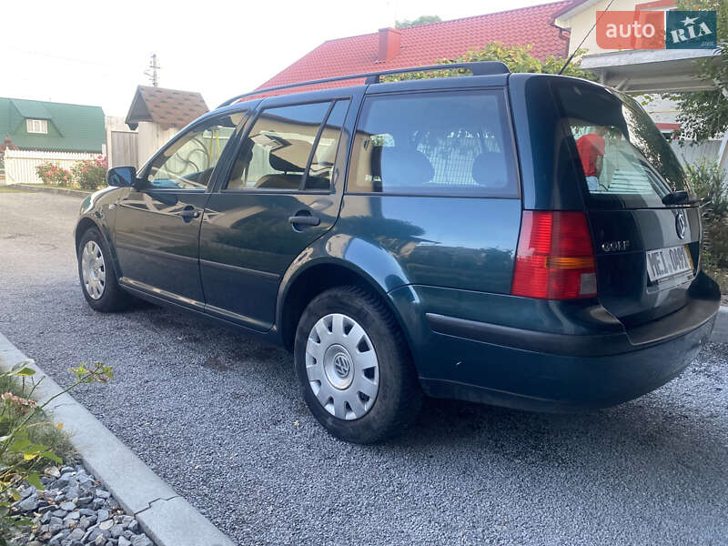 Універсал Volkswagen Golf 2002 в Бучачі
