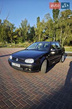 Універсал Volkswagen Golf 2001 в Остер
