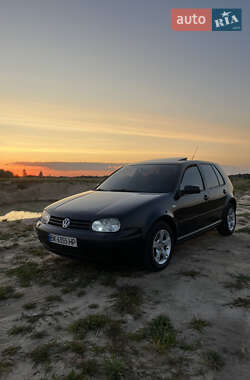 Хэтчбек Volkswagen Golf 2001 в Рожище