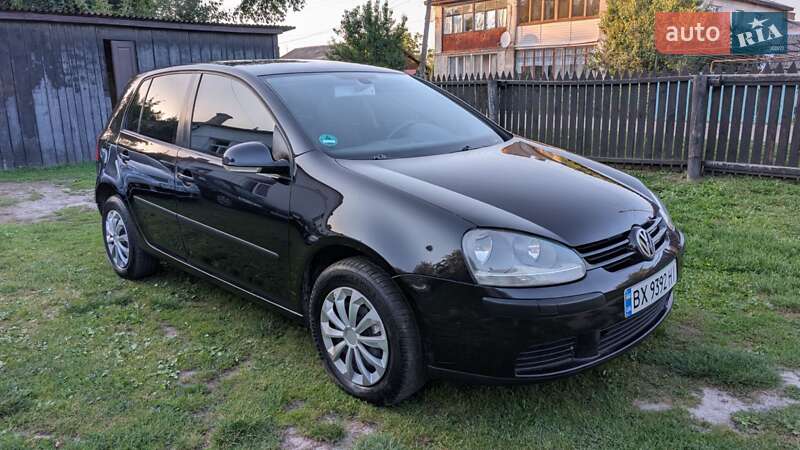 Volkswagen Golf 2004