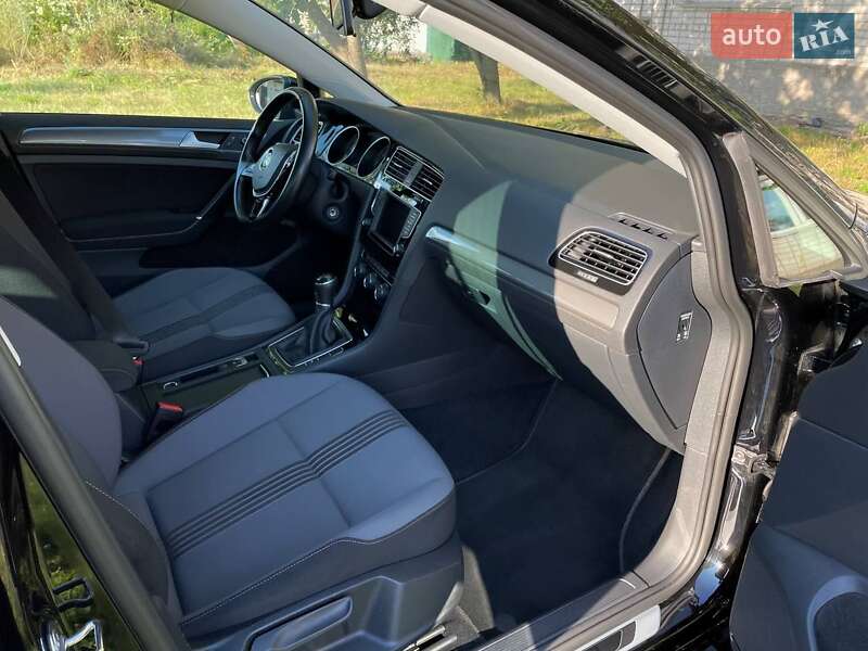 Універсал Volkswagen Golf 2016 в Конотопі фото 4 Універсал Volkswagen Golf 2016 в Конотопі