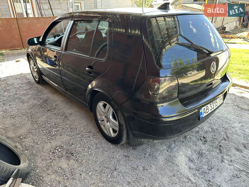 Хетчбек Volkswagen Golf 2000 в Вінниці