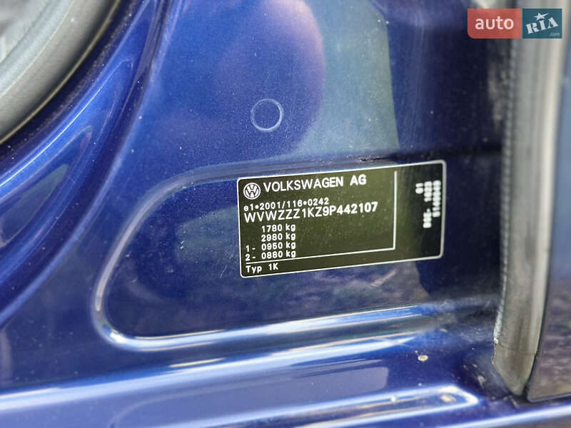 Хетчбек Volkswagen Golf 2008 в Самборі