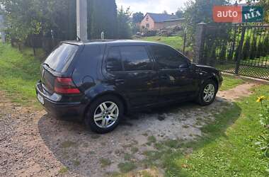 Хетчбек Volkswagen Golf 2002 в Львові