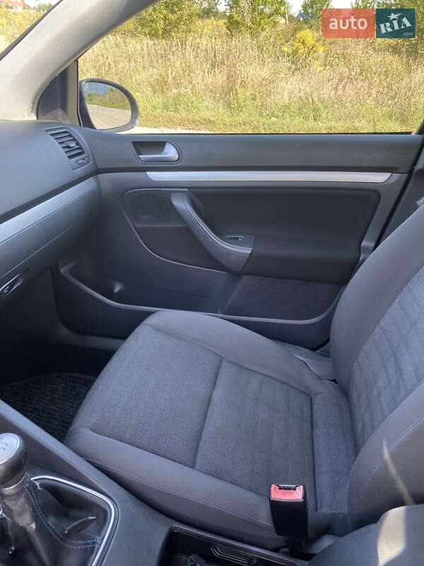 Хетчбек Volkswagen Golf 2007 в Полтаві