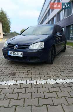 Хэтчбек Volkswagen Golf 2005 в Ивано-Франковске