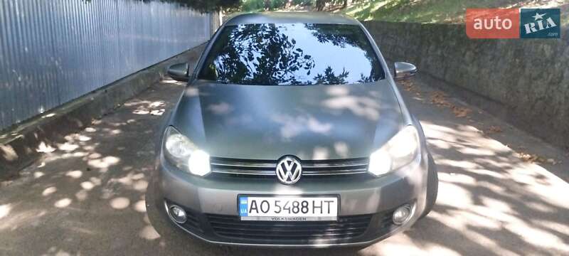 Хетчбек Volkswagen Golf 2012 в Мукачевому