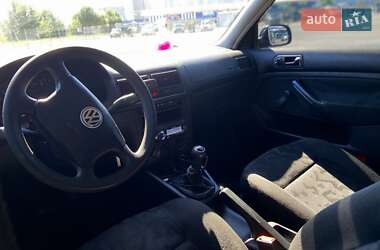 Хэтчбек Volkswagen Golf 1999 в Киеве