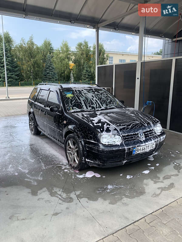 Универсал Volkswagen Golf 2001 в Крюковщине