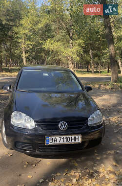 Хэтчбек Volkswagen Golf 2004 в Кропивницком