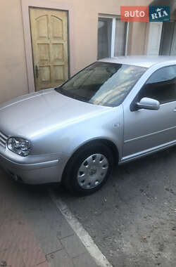 Хетчбек Volkswagen Golf 2003 в Львові